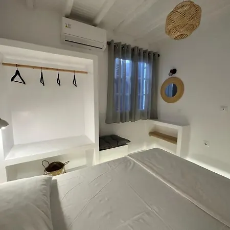 Dreamy Island Escape In Paros Naousa (Paros)